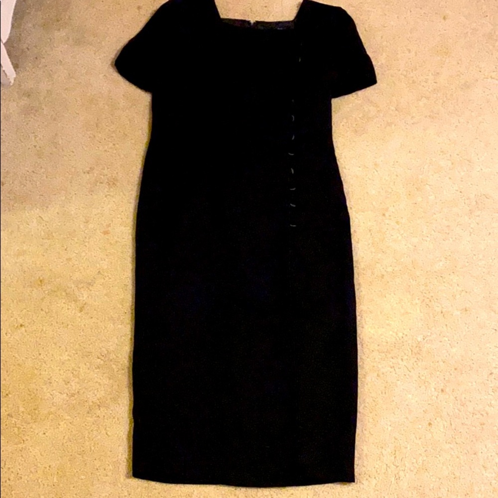 Short sleeve black dress